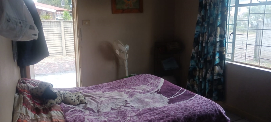 2 Bedroom Property for Sale in Oos Einde North West